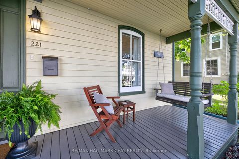 Photo 4 at 221 Prospect Street, Central Newmarket, Newmarket