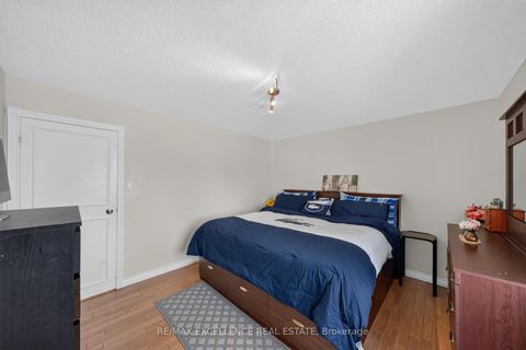 Photo 29 at 91 Woolenscote Circle, Clairville, Toronto