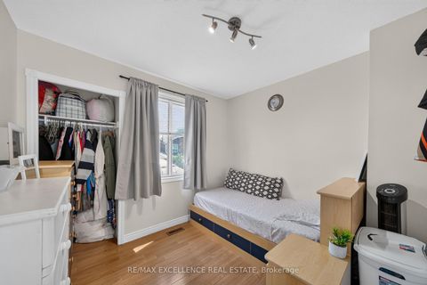 Photo 34 at 91 Woolenscote Circle, Clairville, Toronto