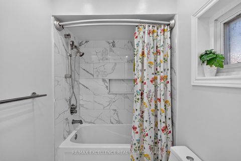 Photo 38 at 91 Woolenscote Circle, Clairville, Toronto