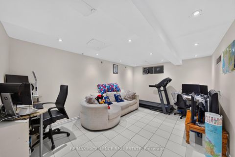 Photo 41 at 91 Woolenscote Circle, Clairville, Toronto