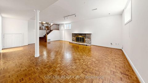 Photo 36 at 5 Glendower Circuit, L'Amoreaux, Toronto