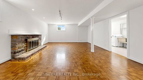 Photo 39 at 5 Glendower Circuit, L'Amoreaux, Toronto