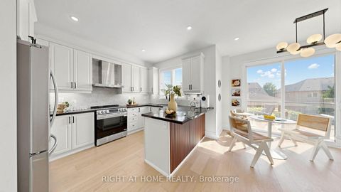 Photo 13 at 19 Heaney Court, Bayview Northeast, Aurora