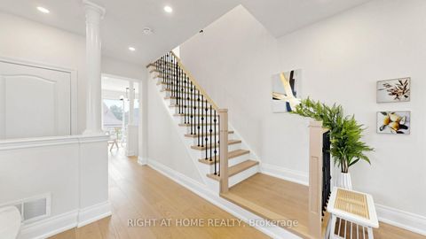 Photo 21 at 19 Heaney Court, Bayview Northeast, Aurora