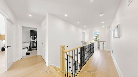 Photo 22 at 19 Heaney Court, Bayview Northeast, Aurora