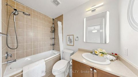 Photo 31 at 19 Heaney Court, Bayview Northeast, Aurora