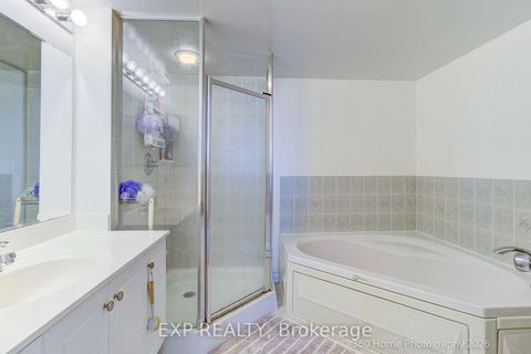 Photo 11 at 1705 - 8 Rean Drive, Bayview Village, Toronto