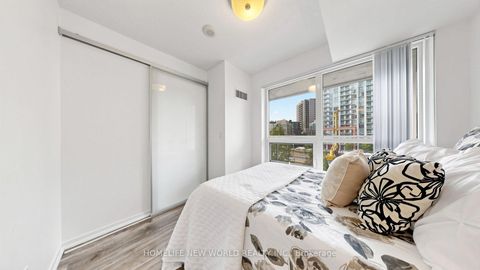 Photo 13 at 425 - 38 Joe Shuster Way, Niagara, Toronto