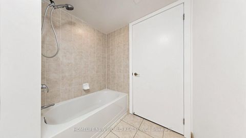 Photo 16 at 425 - 38 Joe Shuster Way, Niagara, Toronto