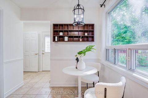 Photo 17 at 214 William Roe Boulevard, Central Newmarket, Newmarket