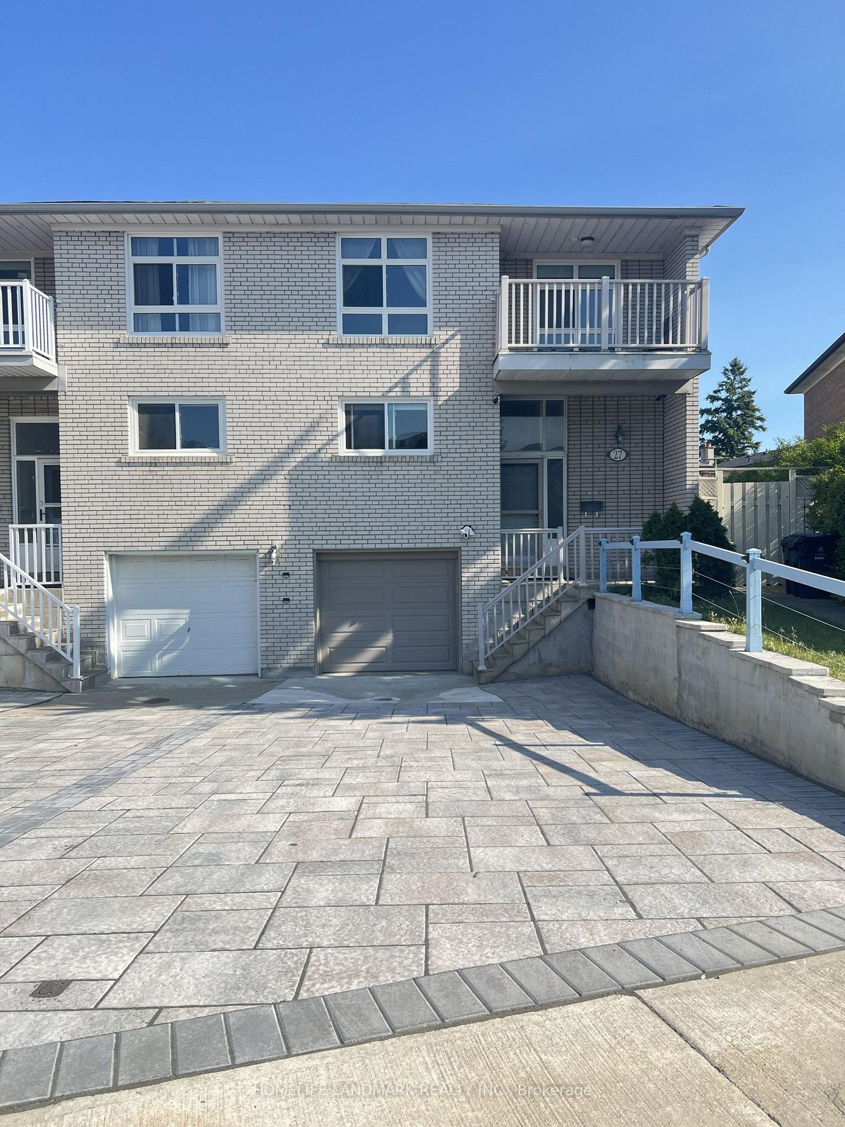 27 Tillplain Road, Bathurst Manor, Toronto 