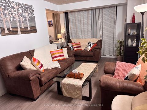 Photo 2 at 706 - 121 Trudelle Street, Eglinton East, Toronto