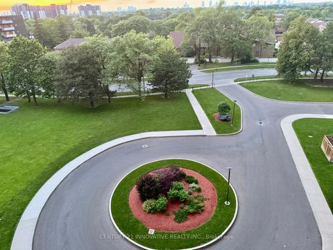 Photo 10 at 706 - 121 Trudelle Street, Eglinton East, Toronto