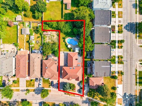 Photo 3 at 193 Codsell Avenue, Bathurst Manor, Toronto