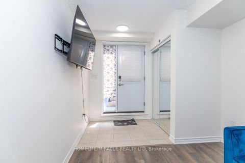 Photo 6 at 413 - 2789 Eglinton Avenue, Eglinton East, Toronto