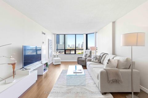 Photo 7 at 812 - 7420 Bathurst Street, Brownridge, Vaughan