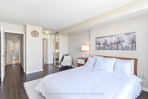 Photo 17 at 812 - 7420 Bathurst Street, Brownridge, Vaughan