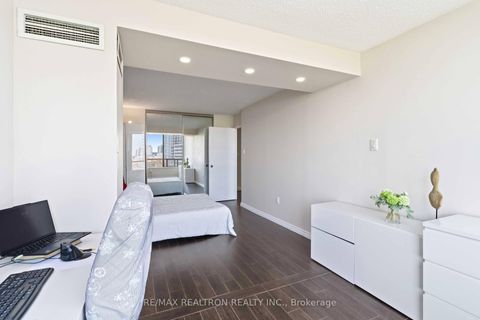 Photo 26 at 812 - 7420 Bathurst Street, Brownridge, Vaughan