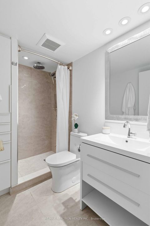 Photo 27 at 812 - 7420 Bathurst Street, Brownridge, Vaughan