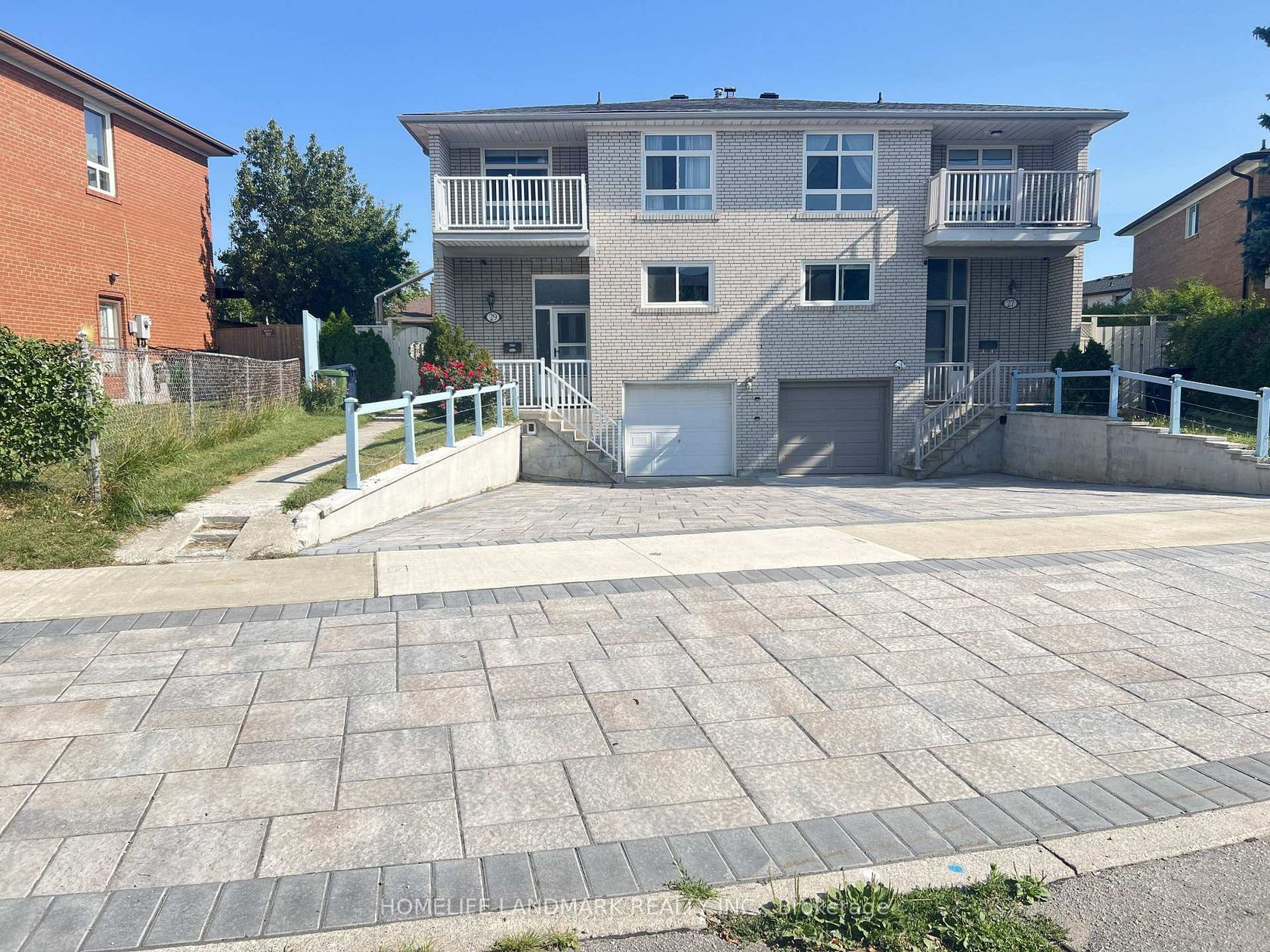 29 Tillplain Road, Bathurst Manor, Toronto 