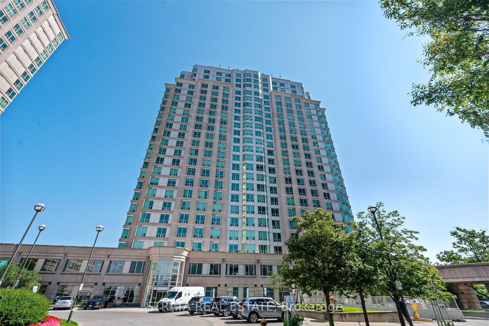 313 - 1 Lee Centre Drive, Woburn, Toronto photo number 2