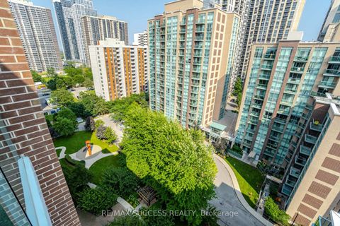 Photo 17 at PH14 - 11 Michael Power Place, City Centre West, Toronto