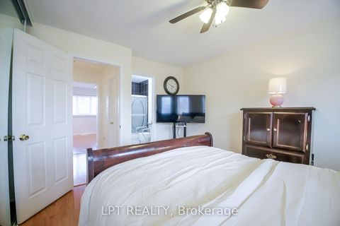 Photo 16 at 36 - 1378 Meadowvale Road, Rouge E11, Toronto