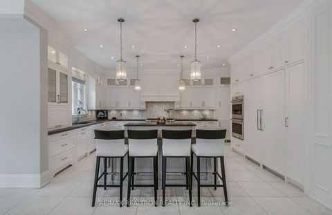 Photo 9 at 173 Lakeland Crescent, Oak Ridges Lake Wilcox, Richmond Hill