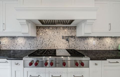 Photo 13 at 173 Lakeland Crescent, Oak Ridges Lake Wilcox, Richmond Hill