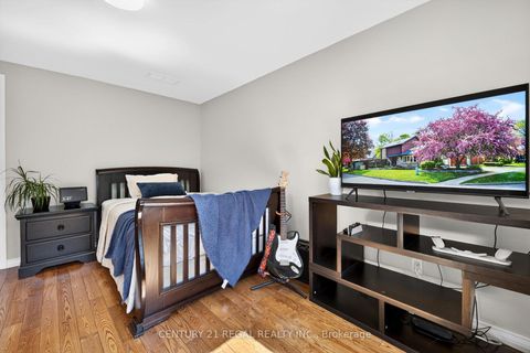 Photo 20 at 481 Camelot Drive W, Eastdale, Oshawa