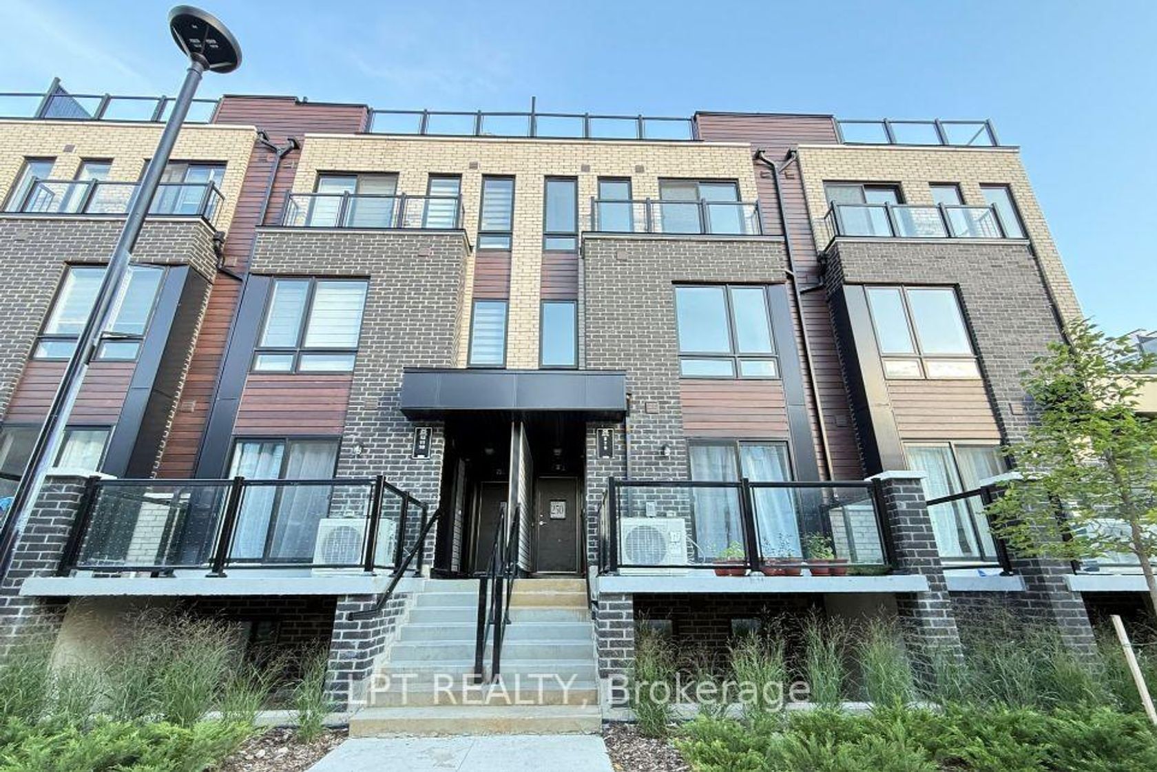 7 - 25 Priya Lane, Malvern, Toronto photo number 2