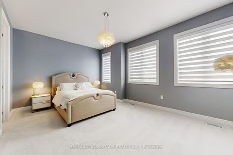 Photo 23 at 9 KINGKNOLL Crescent, Keswick South, Georgina