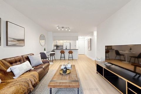 Photo 3 at 328 - 15 Northtown Way, Willowdale East, Toronto