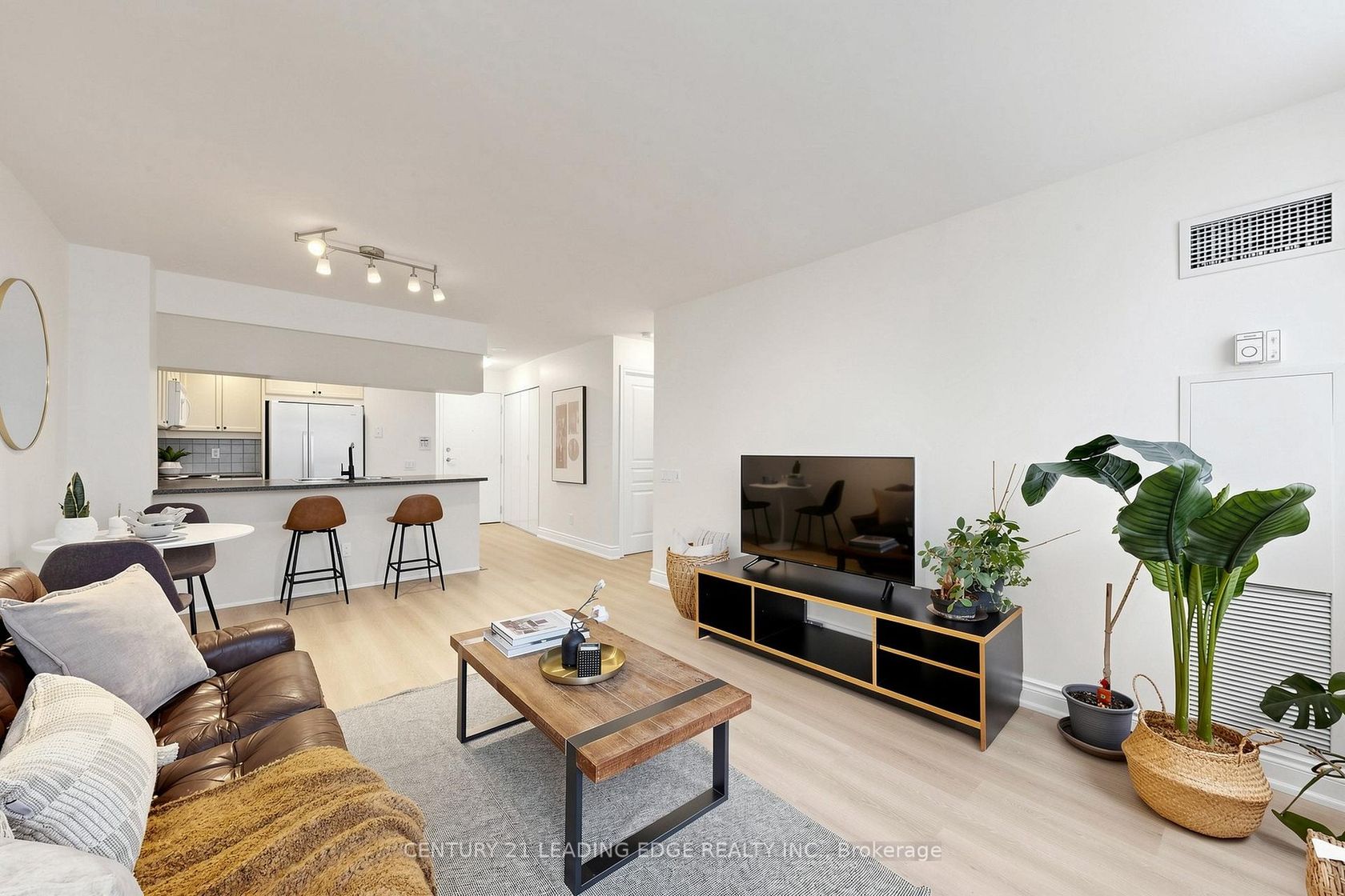328 - 15 Northtown Way, Willowdale East, Toronto photo number 2