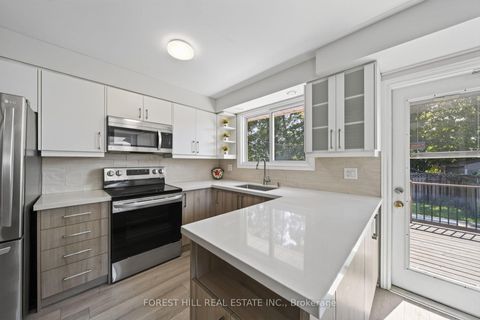 Photo 11 at 63 Springdale Drive, Cundles East, Barrie