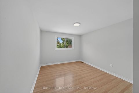 Photo 17 at 63 Springdale Drive, Cundles East, Barrie