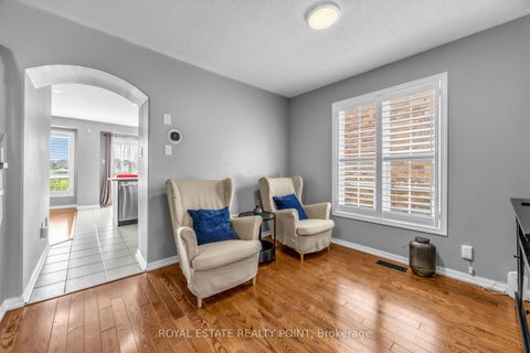 Photo 3 at 141 Raponi Circle, Rouge E11, Toronto
