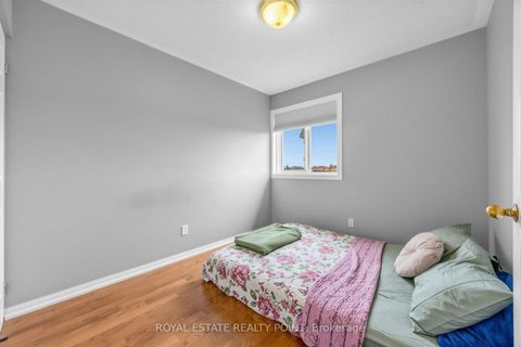 Photo 28 at 141 Raponi Circle, Rouge E11, Toronto