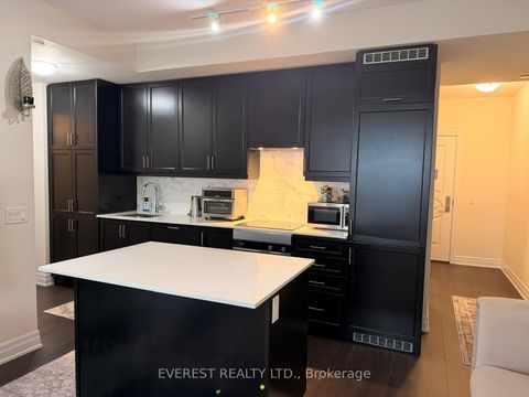 Photo 6 at 1706 - 9075 Jane Street, Concord, Vaughan
