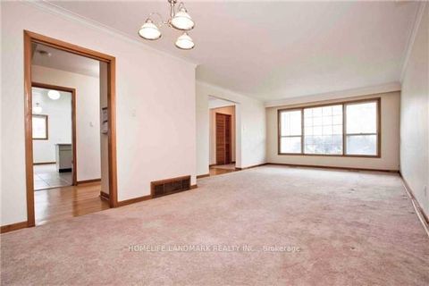 Photo 2 at 155 Pleasant View Drive, Pleasant View, Toronto