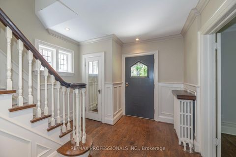 Photo 1 at 61 Grenview Boulevard N, Kingsway South, Toronto