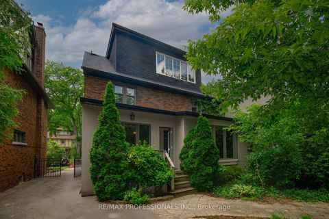 Photo 23 at 61 Grenview Boulevard N, Kingsway South, Toronto