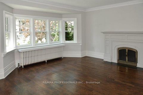 Photo 31 at 61 Grenview Boulevard N, Kingsway South, Toronto