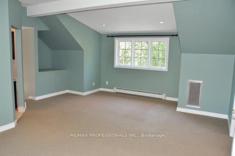Photo 39 at 61 Grenview Boulevard N, Kingsway South, Toronto