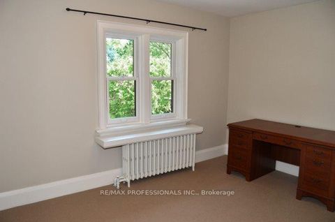 Photo 43 at 61 Grenview Boulevard N, Kingsway South, Toronto