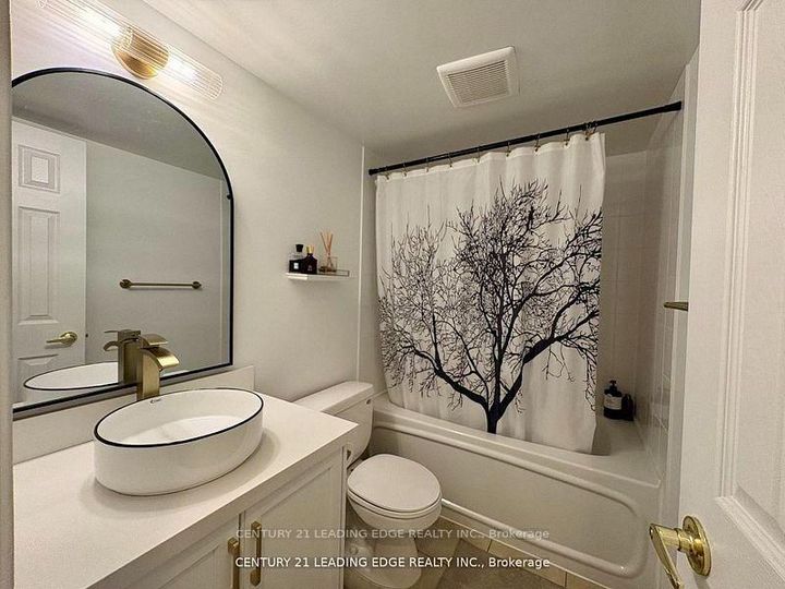 Photo 6 at 712 - 18 Kenaston Gardens, Bayview Village, Toronto