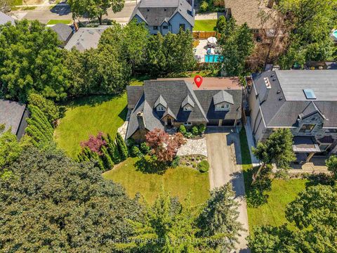Photo 3 at 39A Yorkleigh Avenue, Humber Heights, Toronto