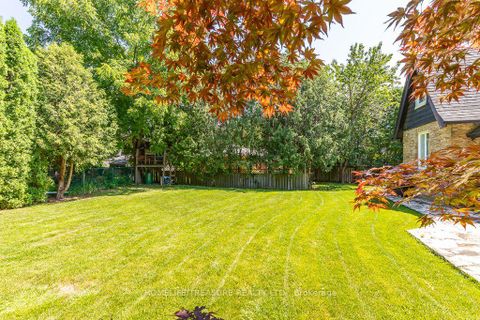 Photo 8 at 39A Yorkleigh Avenue, Humber Heights, Toronto