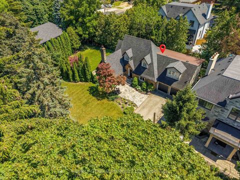 Photo 11 at 39A Yorkleigh Avenue, Humber Heights, Toronto